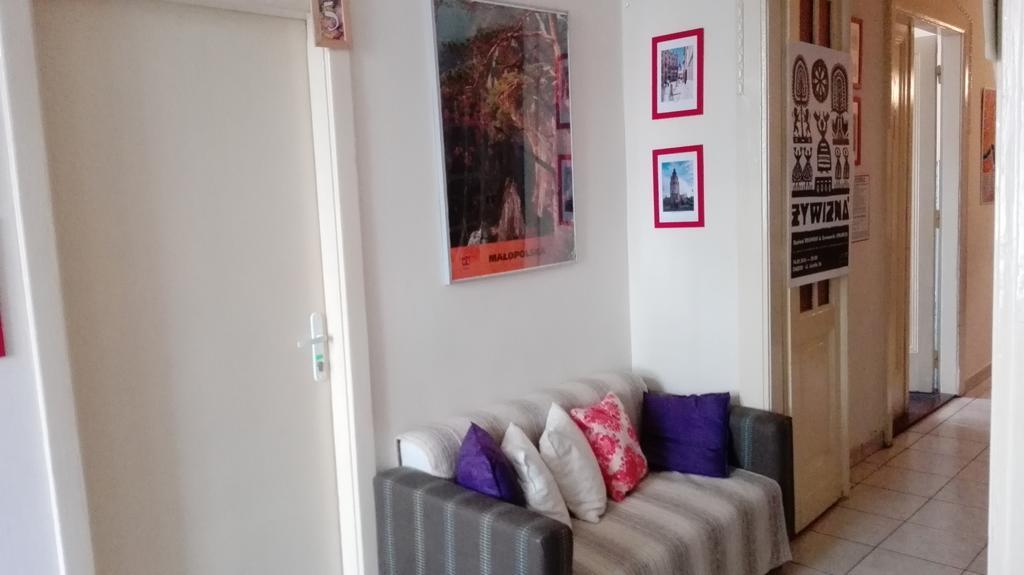 Hostel Aleje 28 Cracovie Extérieur photo