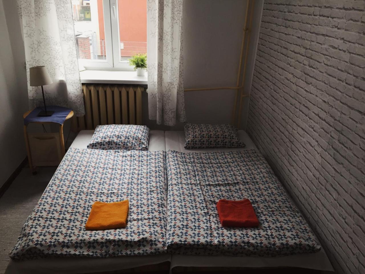 Hostel Aleje 28 Cracovie Extérieur photo