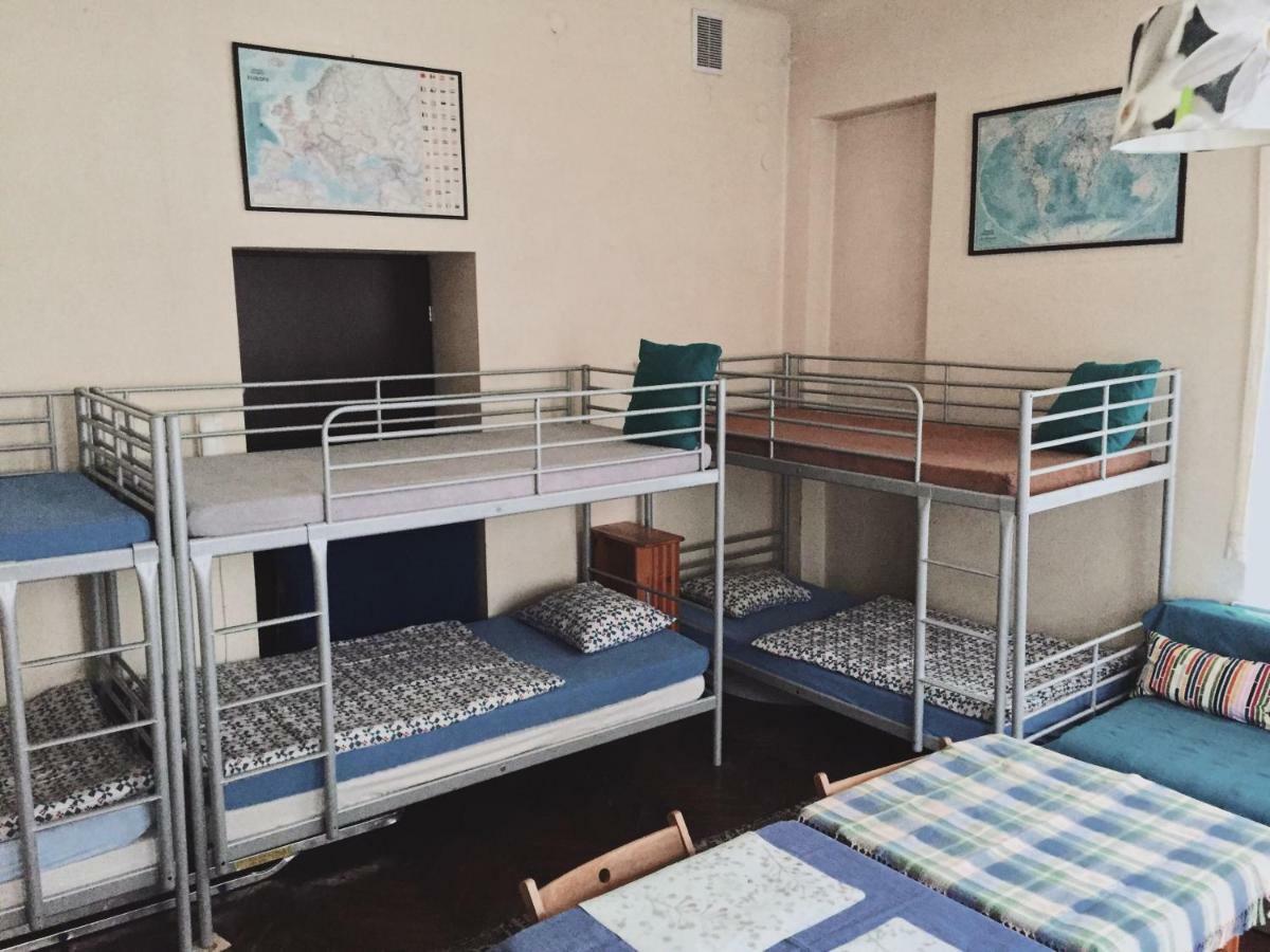 Hostel Aleje 28 Cracovie Extérieur photo