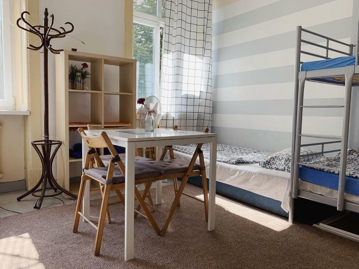 Hostel Aleje 28 Cracovie Extérieur photo