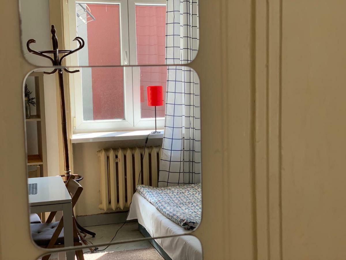 Hostel Aleje 28 Cracovie Extérieur photo